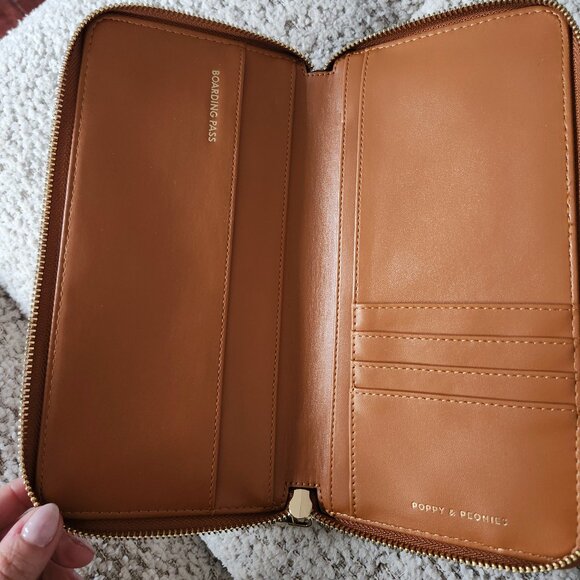 Poppy & Peonies - Travel Wallet - Picture 3 of 4